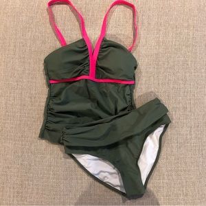 Women’s Two Piece Tankini Swimsuit Women’s Size S Green Folded Bikini Bottoms